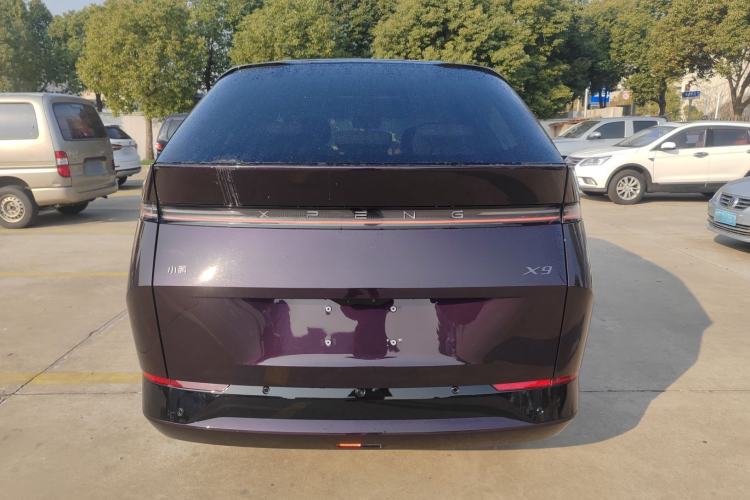 Used XPeng X9 2025 650 Long-Range Max Rear
