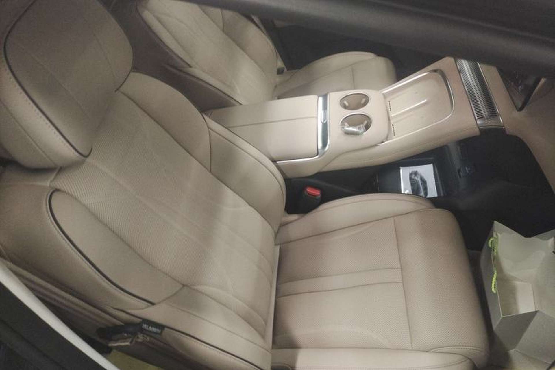 Used XPeng X9 2025 650 Long-Range Max Right Front Seat