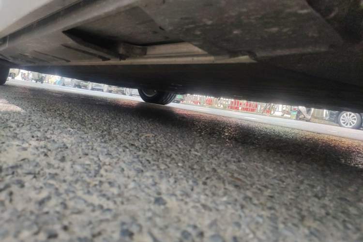 Used XPeng X9 2025 650 Long-Range Max Chassis Front Right