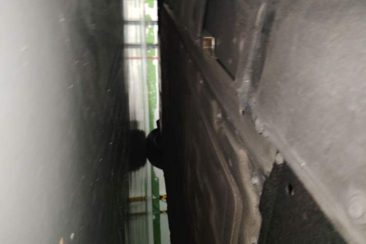 Used XPeng X9 2025 740 Ultra-Long Range Max Chassis Rear Left