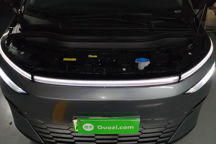 Used XPeng X9 2025 740 Ultra-Long Range Max Engine Bay