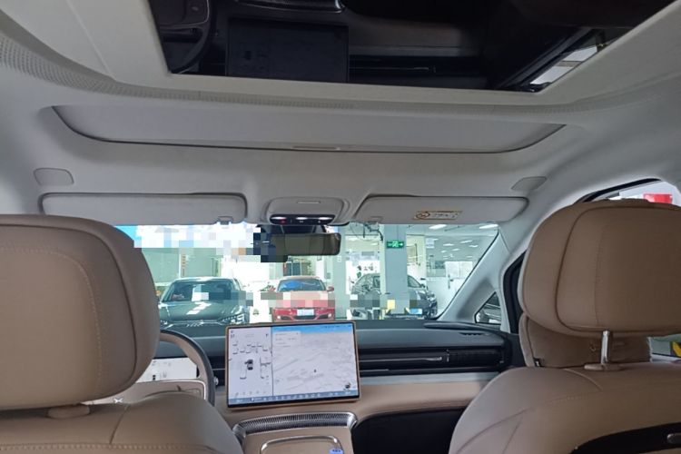 Used XPeng X9 2025 740 Ultra-Long Range Max Headliner