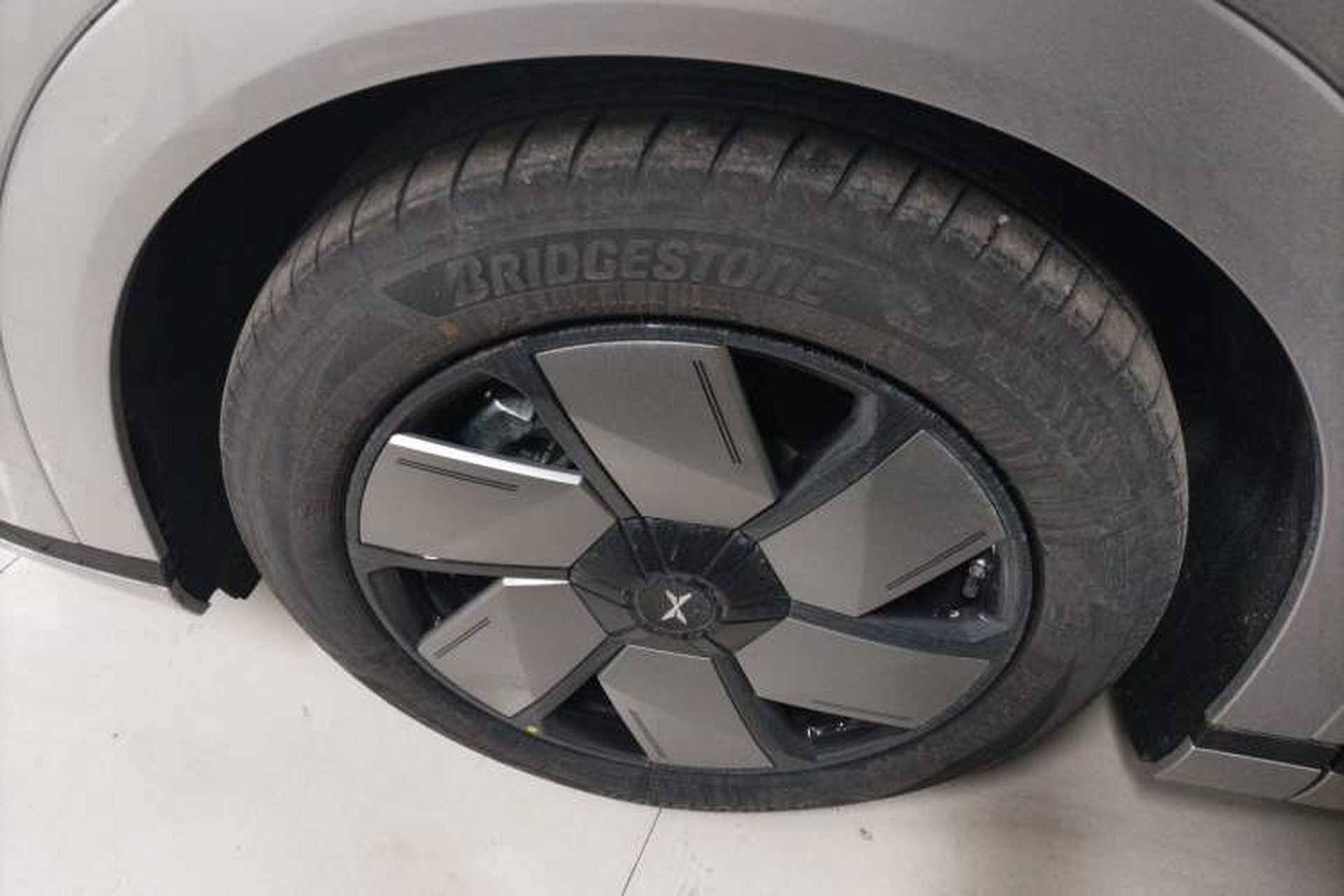 Used XPeng X9 2025 650 Long-Range Max Left Front Wheel Hub