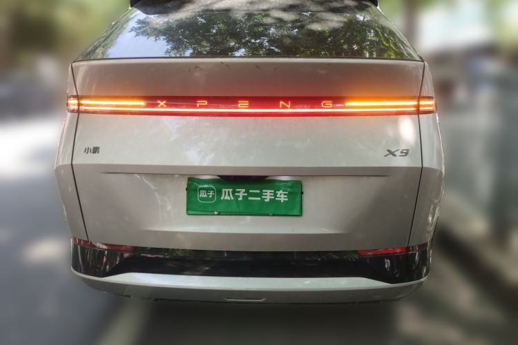 Used XPeng X9 2025 650 Long-Range Max Rear