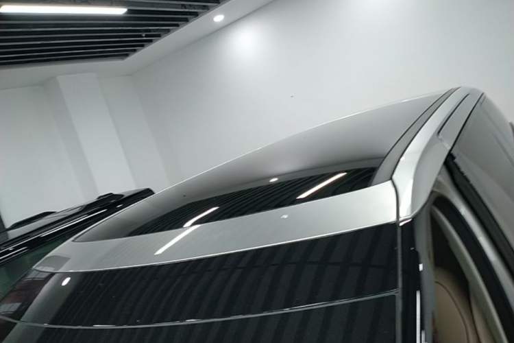 Used XPeng X9 2025 650 Long-Range Max Roof