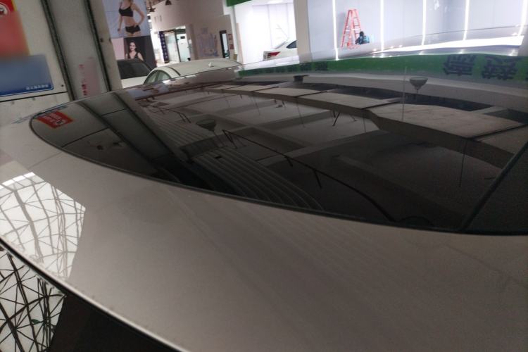 Used XPeng X9 2025 650 Long-Range Max Roof