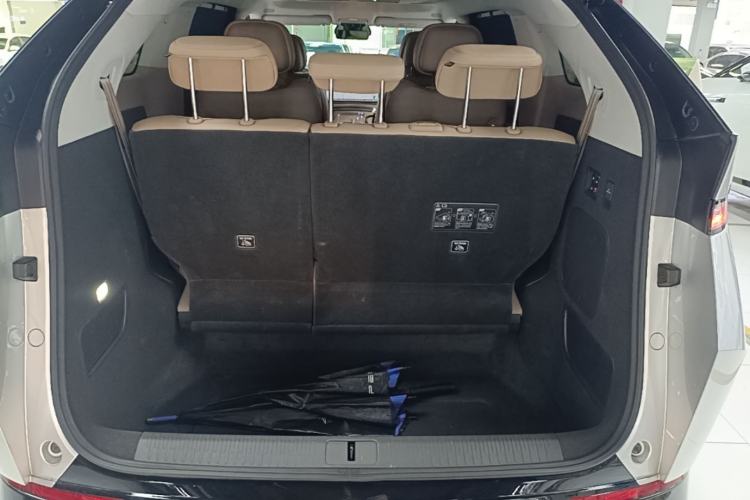 Used XPeng X9 2025 740 Ultra-Long Range Max Trunk