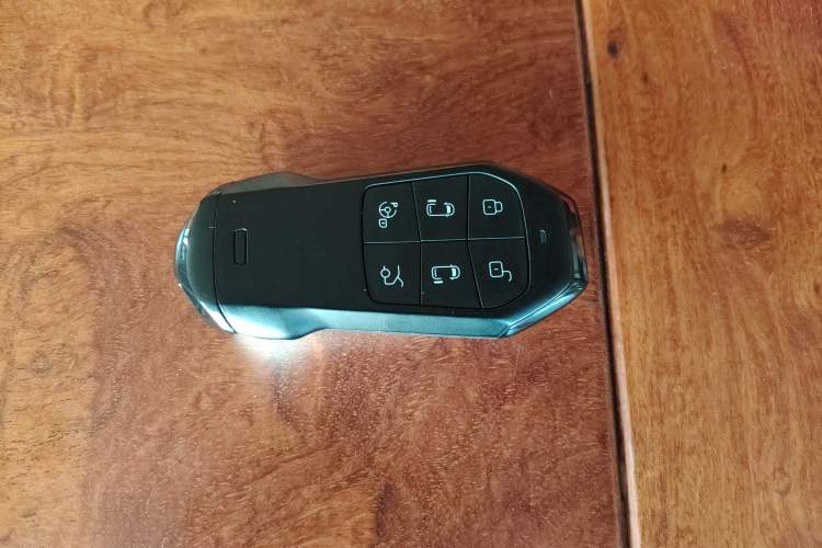 Used XPeng X9 2025 650 Long-Range Max Vehicle Key