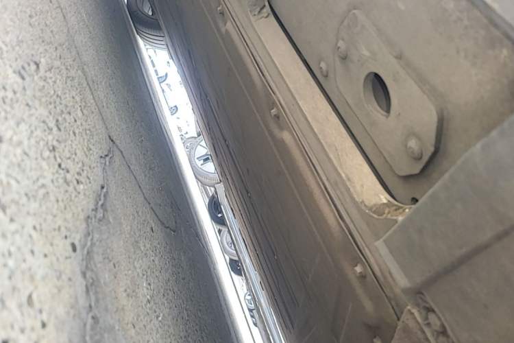 Used XPeng X9 2025 740 Ultra-Long Range Max Chassis Front Right