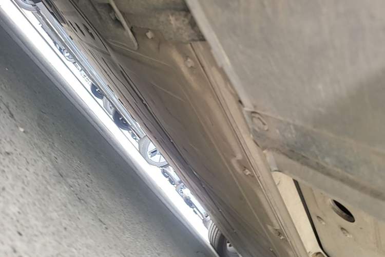 Used XPeng X9 2025 740 Ultra-Long Range Max Chassis Rear Right