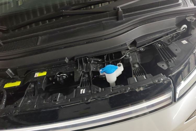 Used XPeng X9 2025 740 Ultra-Long Range Max Engine Bay