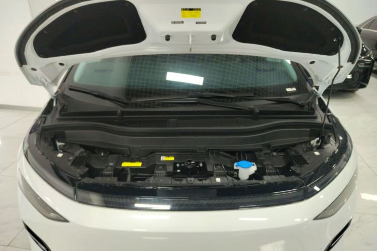 Used XPeng X9 2025 740 Ultra-Long Range Max Engine Bay