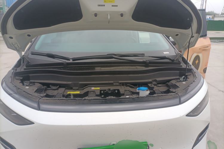 Used XPeng X9 2025 740 Ultra-Long Range Max Engine Bay