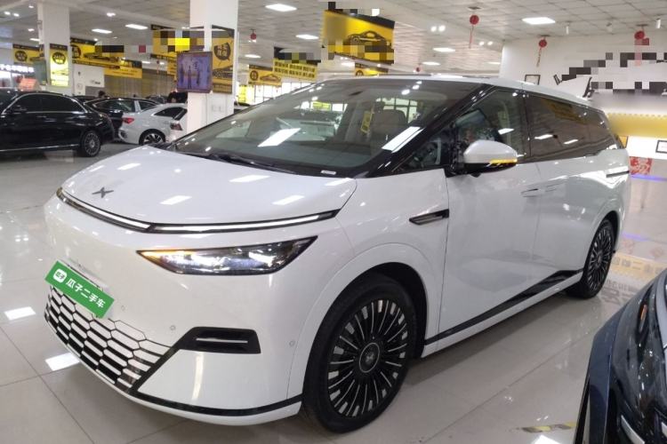 Used XPeng X9  Exterior 3