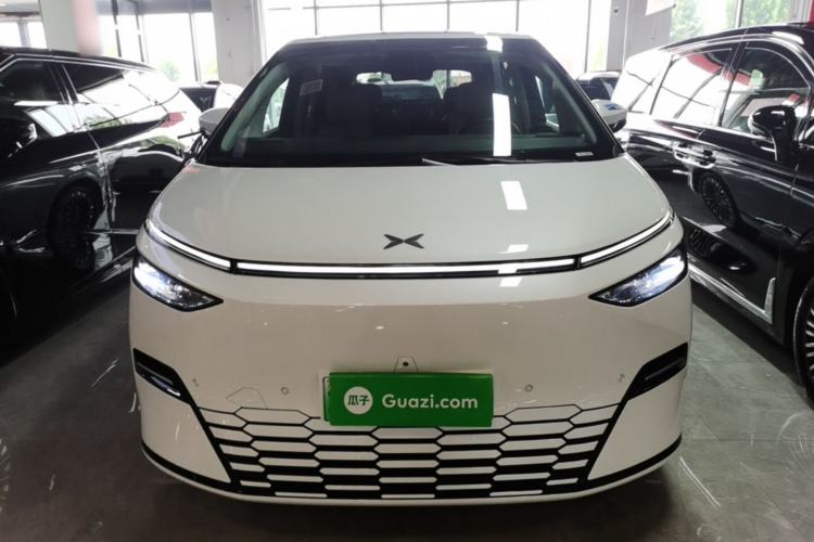 Used XPeng X9 2025 740 Ultra-Long Range Max Front