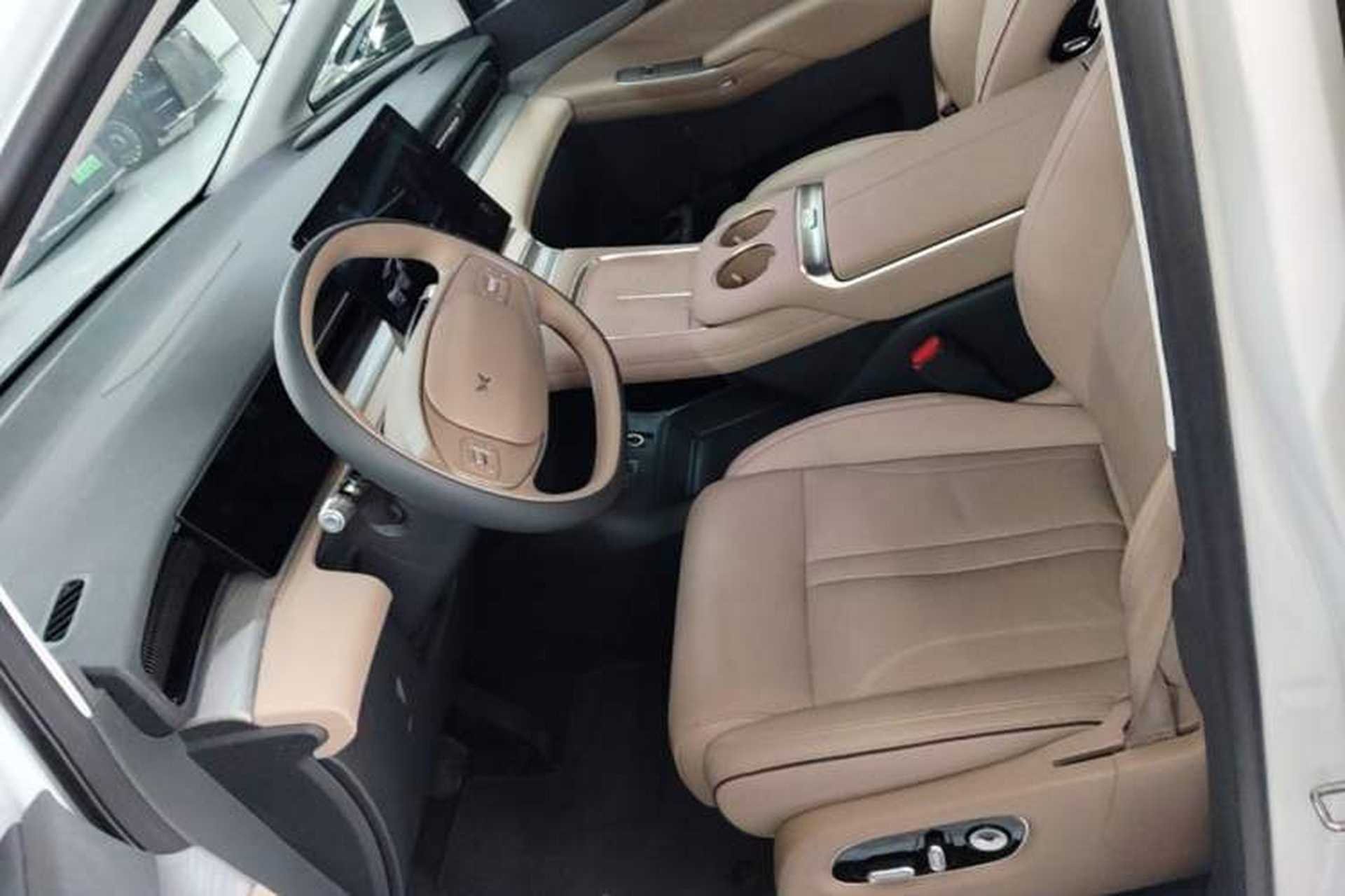 Used XPeng X9 2025 740 Ultra-Long Range Max Left Front Seat
