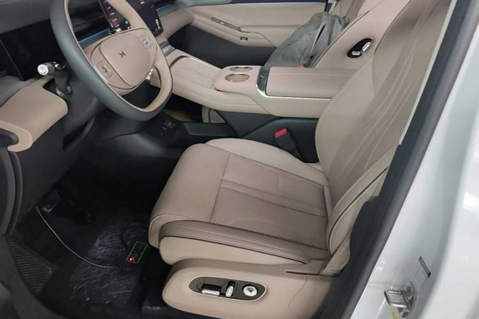Used XPeng X9 2025 740 Ultra-Long Range Max Left Front Seat