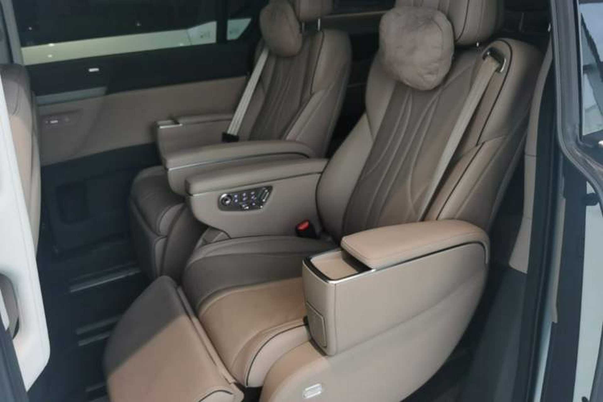 Used XPeng X9 2025 650 Long-Range Max Left Rear Seat
