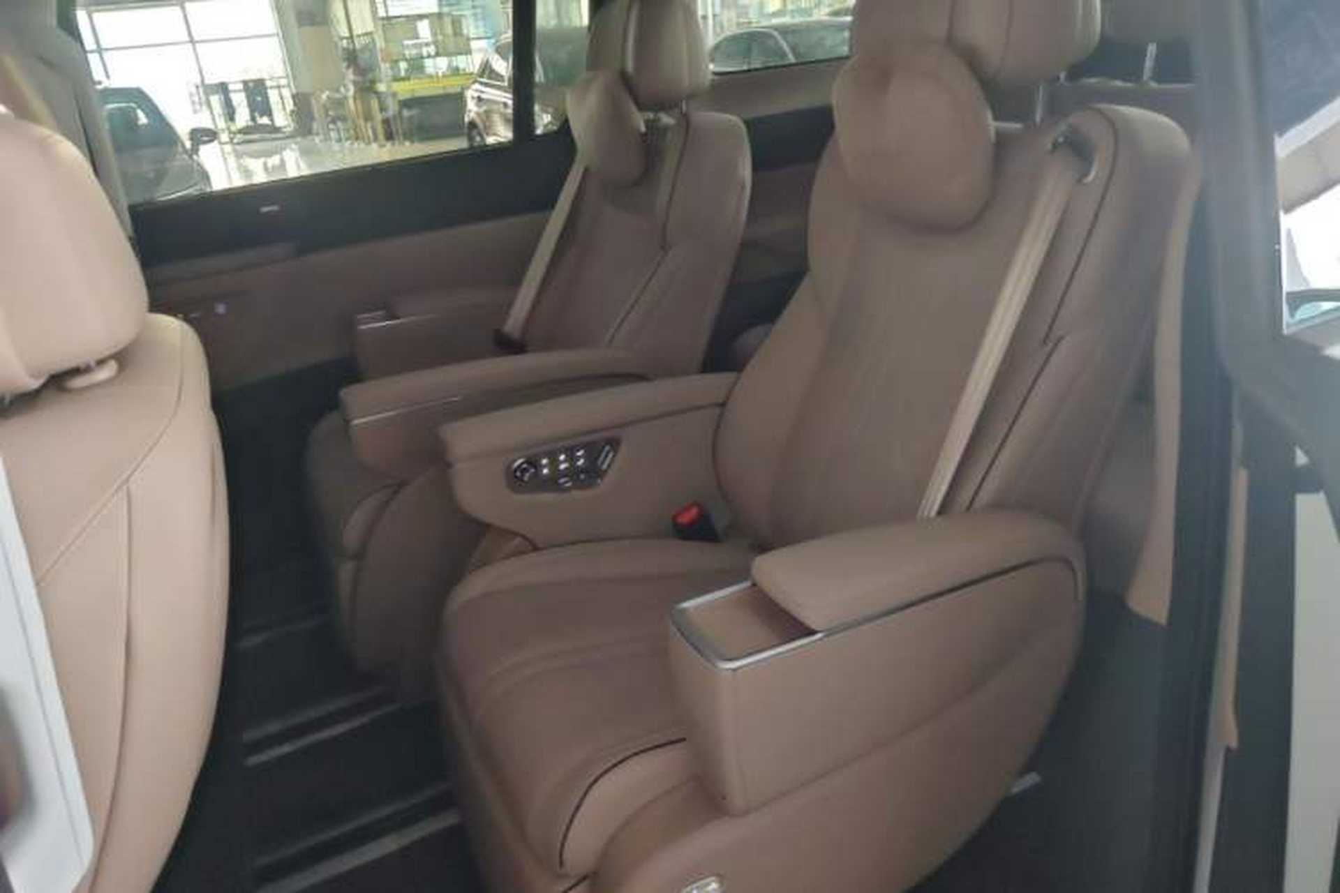 Used XPeng X9 2025 740 Ultra-Long Range Max Left Rear Seat