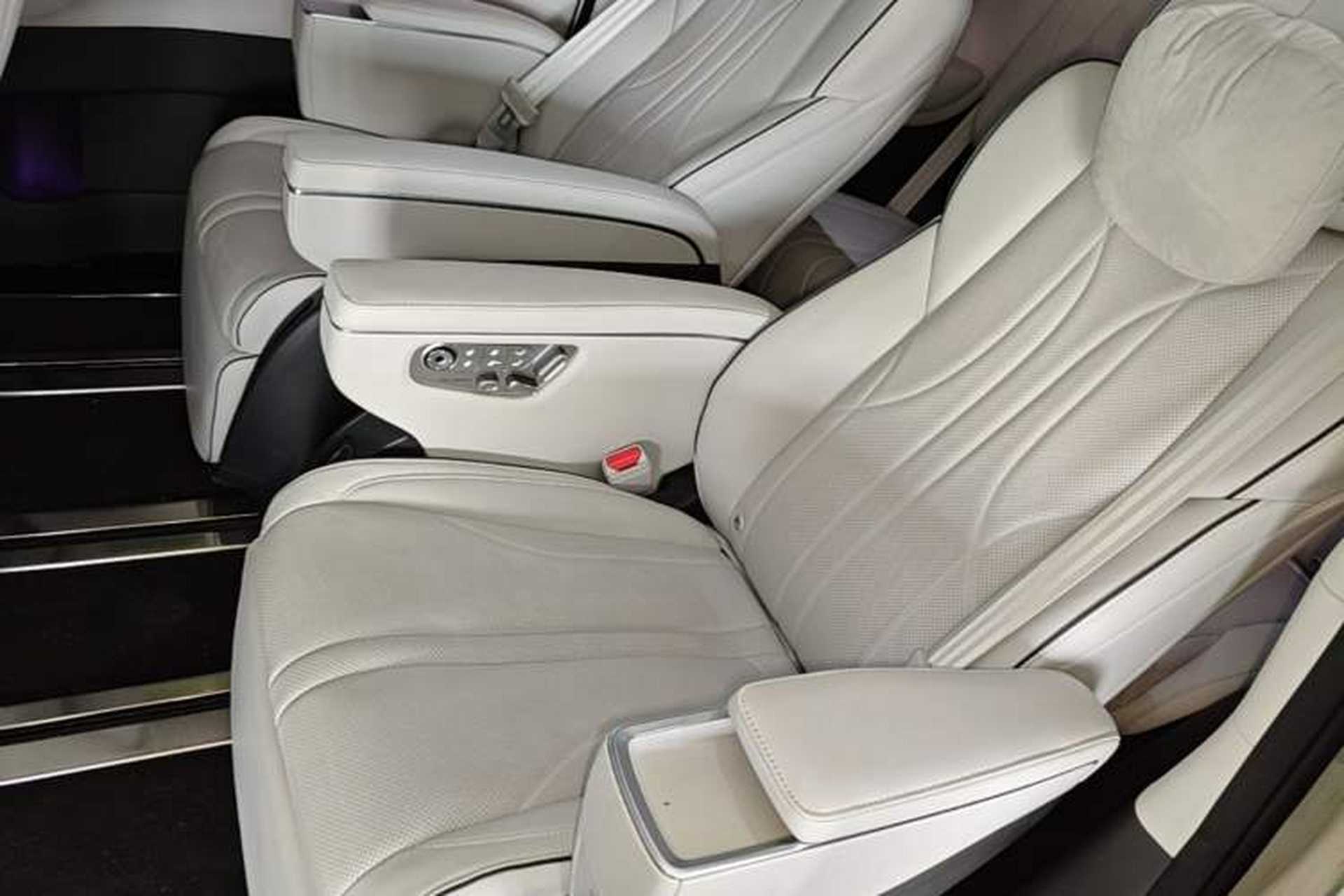 Used XPeng X9 2025 740 Ultra-Long Range Max Left Rear Seat