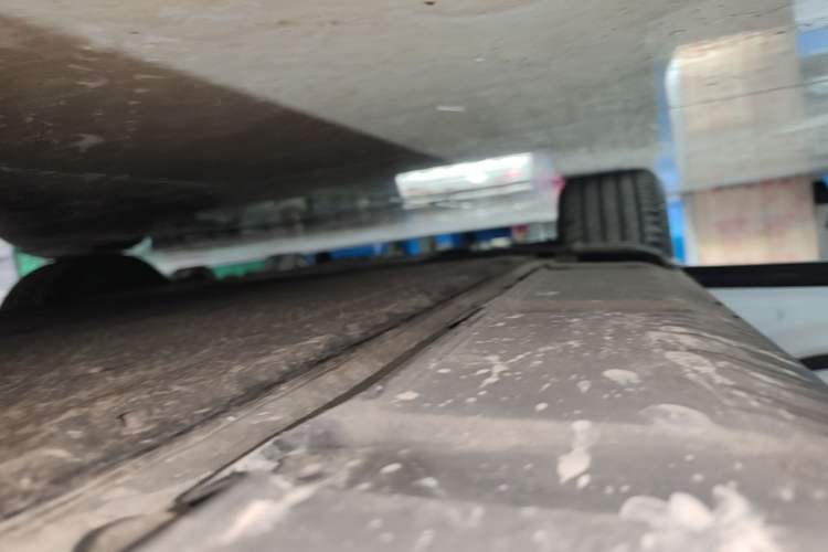Used XPeng X9 2025 740 Ultra-Long Range Max Left Side Sill
