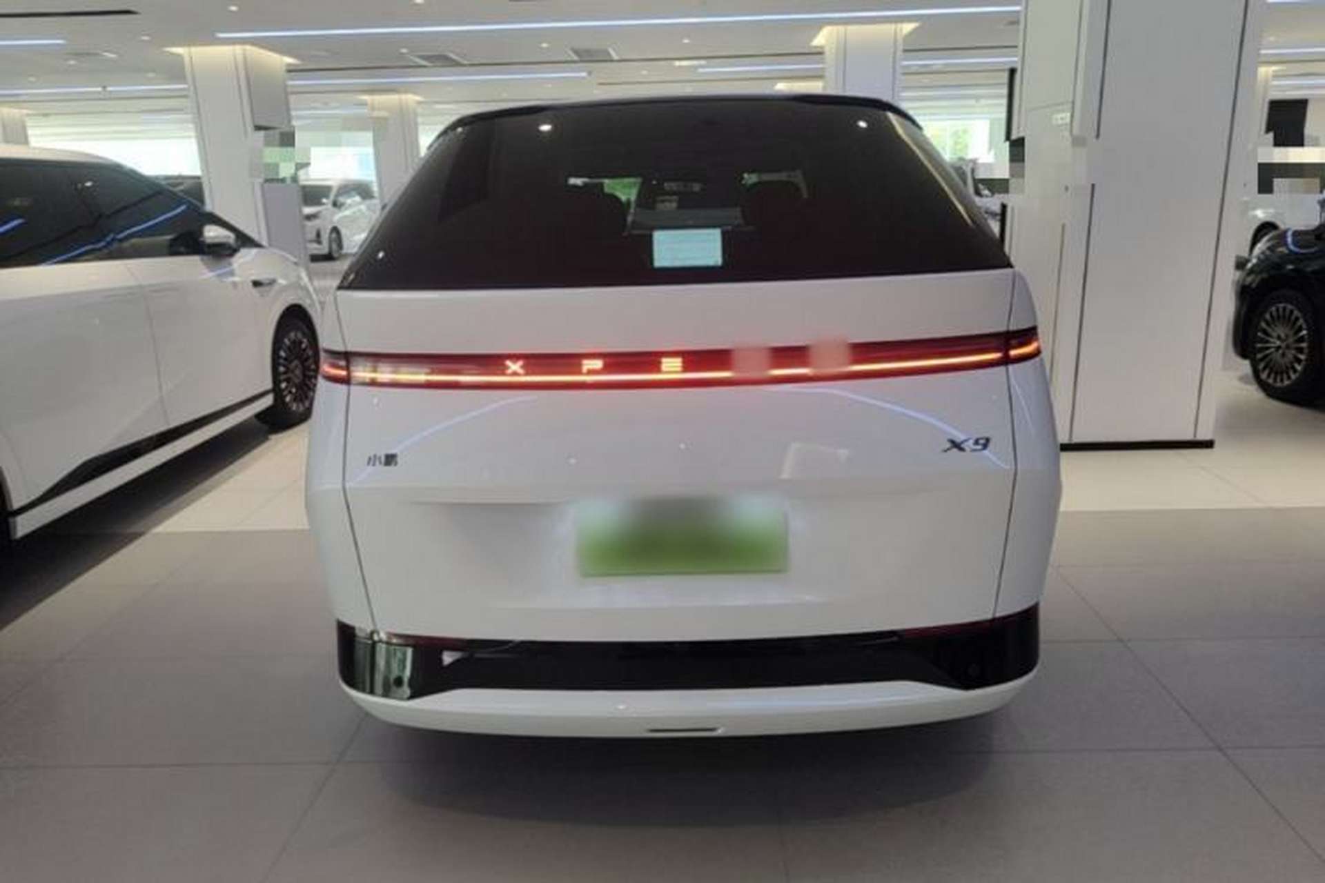 Used XPeng X9 2025 740 Ultra-Long Range Max Rear