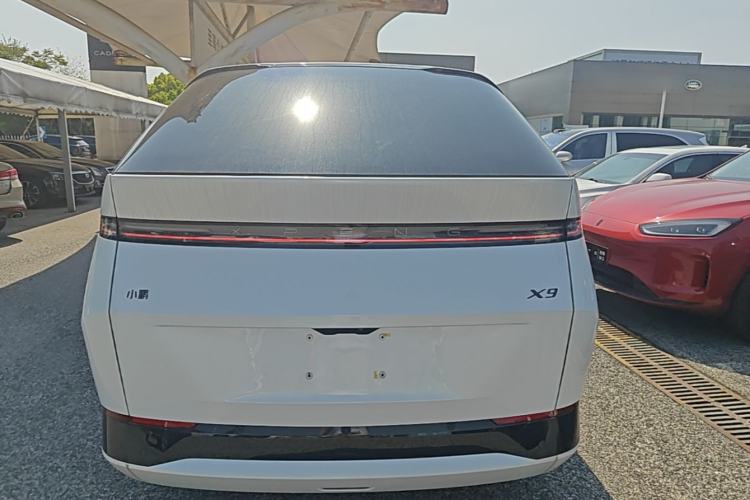 Used XPeng X9 2025 740 Ultra-Long Range Max Rear