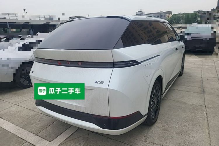 Used XPeng X9 2025 740 Ultra-Long Range Max Rear Right 45 Deg