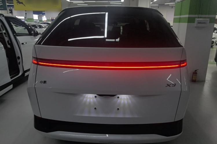 Used XPeng X9 2025 740 Ultra-Long Range Max Rear
