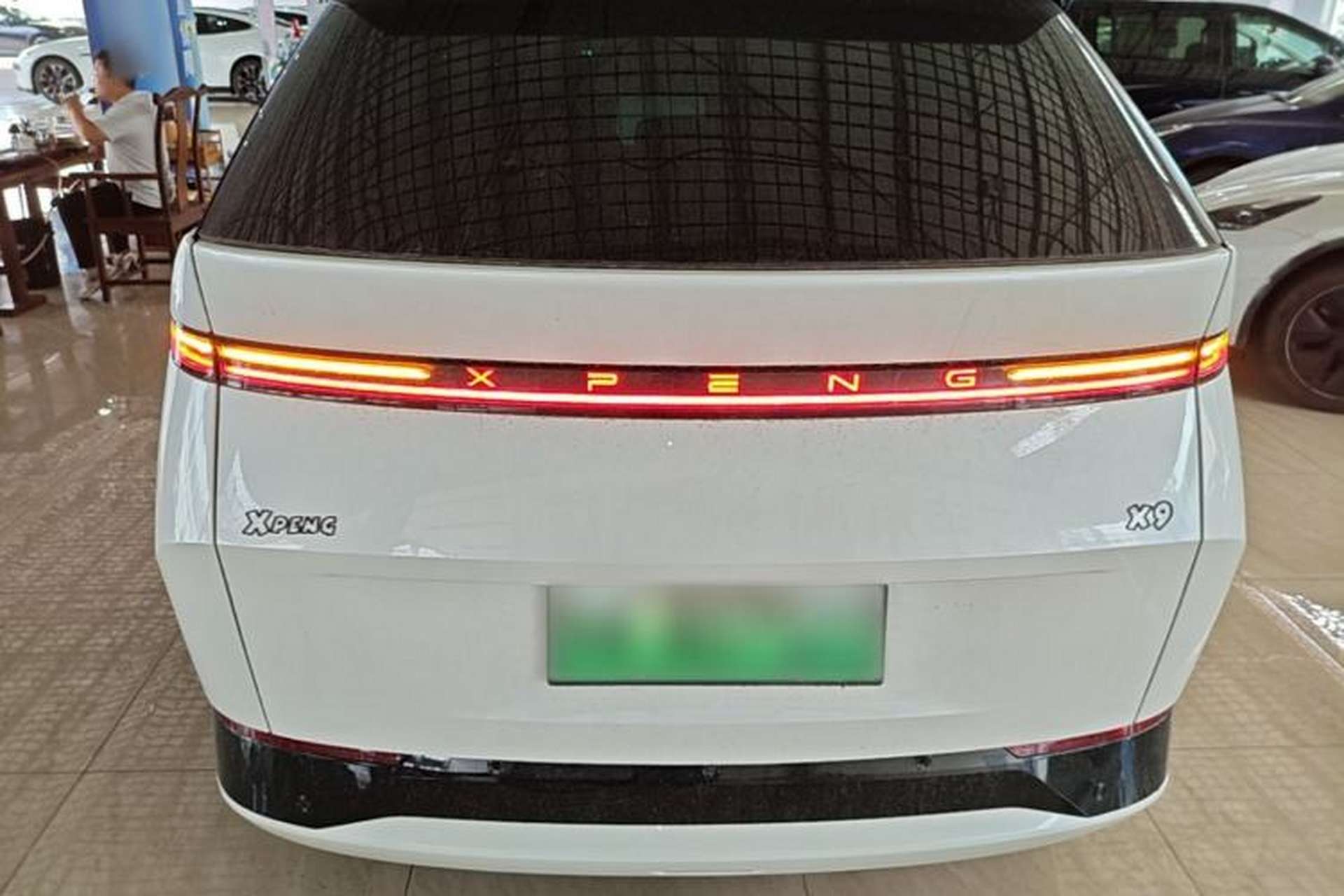 Used XPeng X9 2025 740 Ultra-Long Range Max Rear