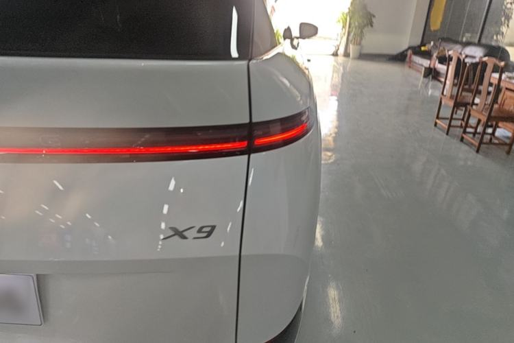 Used XPeng X9 2025 740 Ultra-Long Range Max Right Rear Taillight