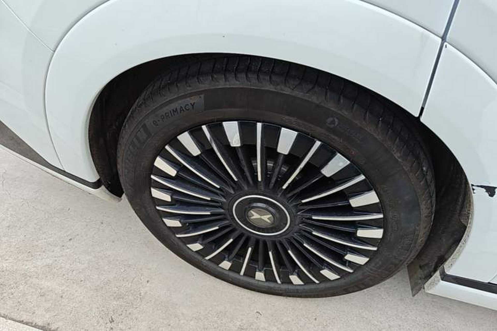 Used XPeng X9 2025 740 Ultra-Long Range Max Right Rear Wheel Hub