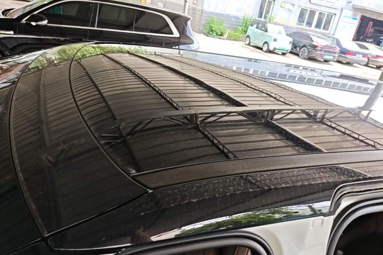Used XPeng X9 2025 740 Ultra-Long Range Max Roof