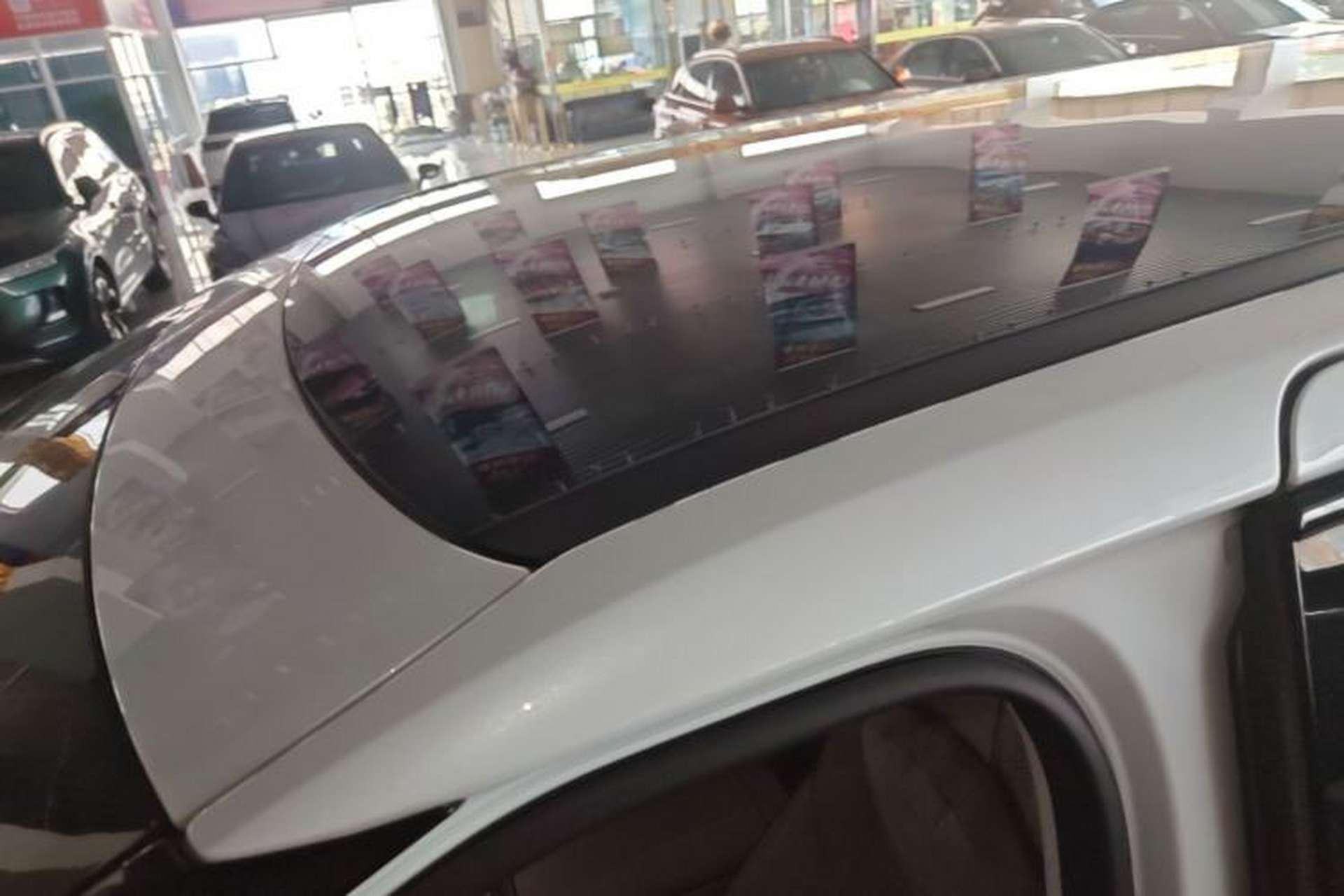 Used XPeng X9 2025 740 Ultra-Long Range Max Roof