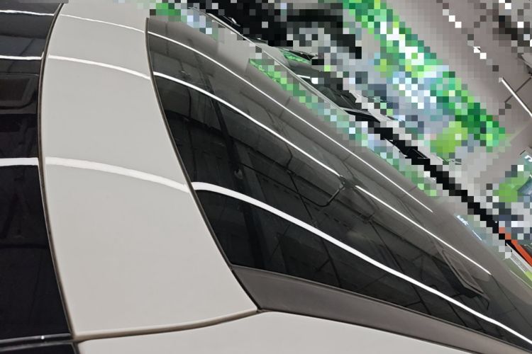 Used XPeng X9 2025 740 Ultra-Long Range Max Roof