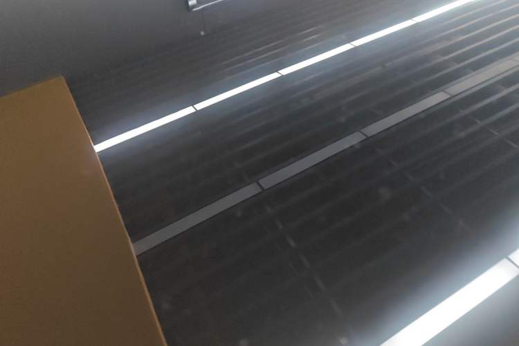 Used XPeng X9 2025 740 Ultra-Long Range Max Roof