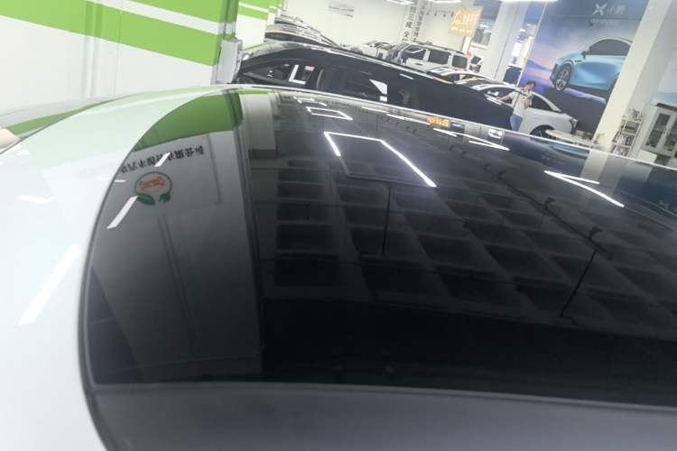 Used XPeng X9 2025 740 Ultra-Long Range Max Roof