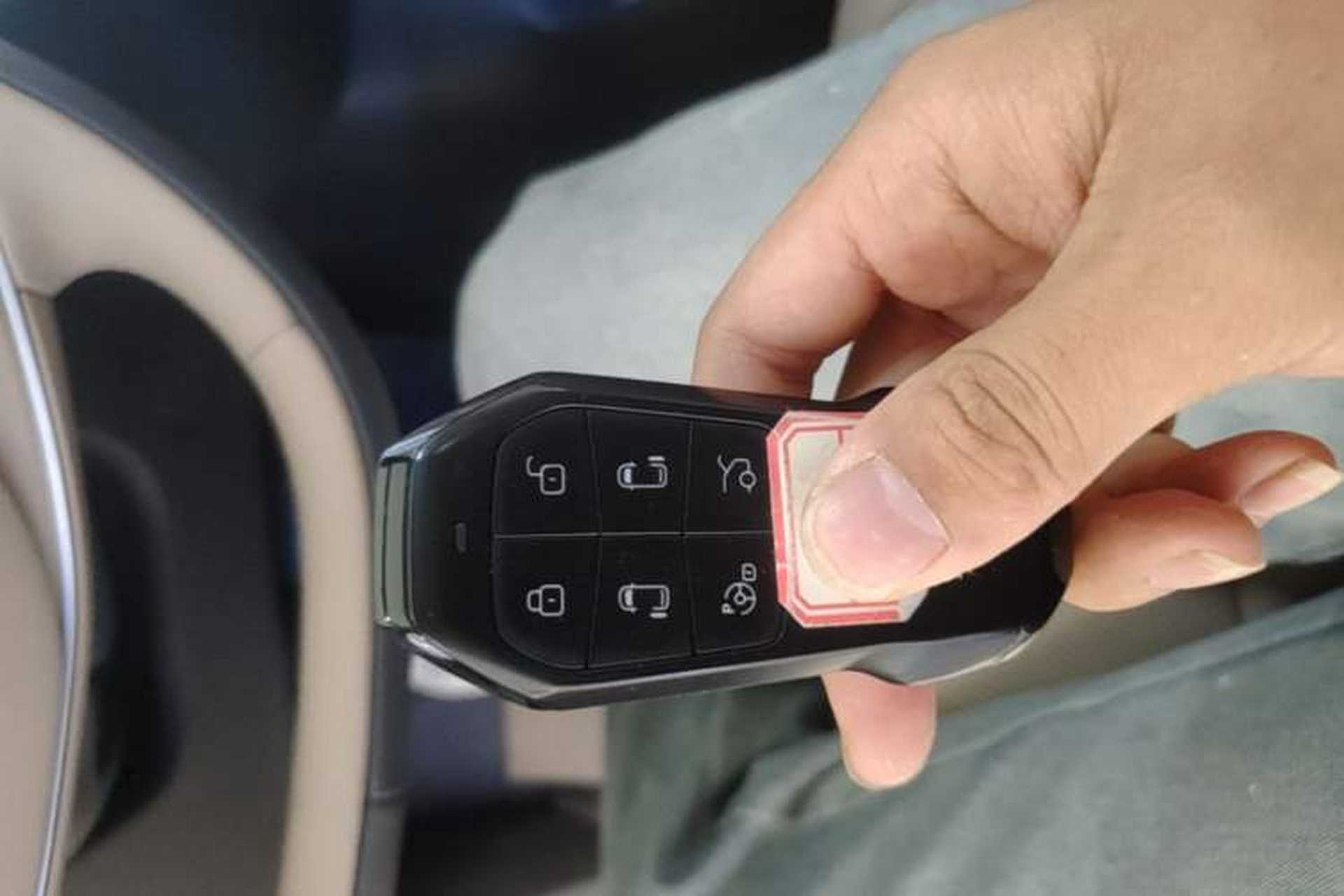 Used XPeng X9 2025 740 Ultra-Long Range Max Vehicle Key