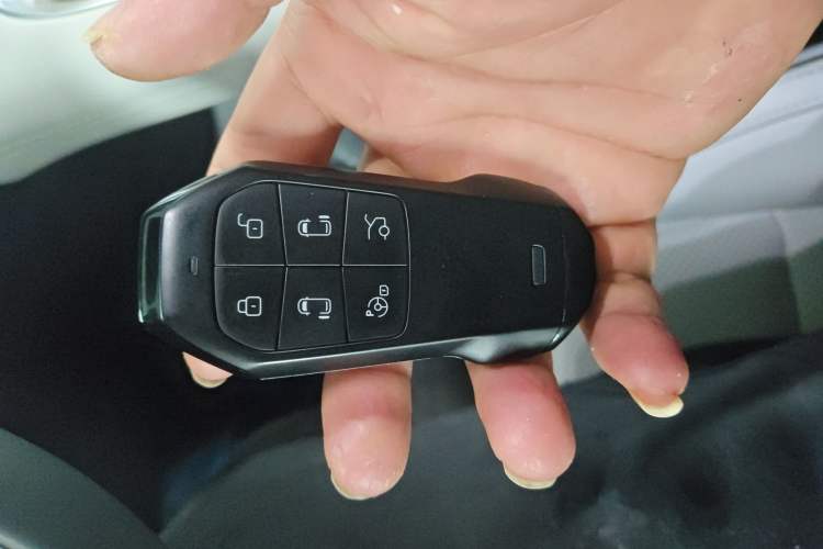 Used XPeng X9 2025 650 Long-Range Max Vehicle Key