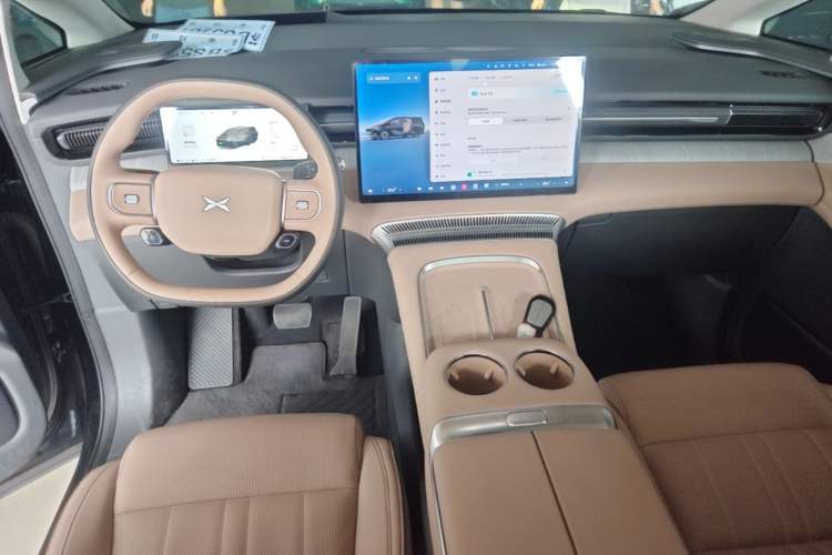 Used XPeng X9 2026 Model—Range-Extended Version 1602 Ultra Center Console