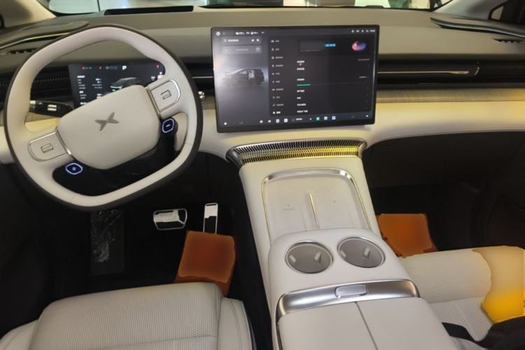 Used XPeng X9 2026 Model—Range-Extended Version 1602 Ultra Center Console