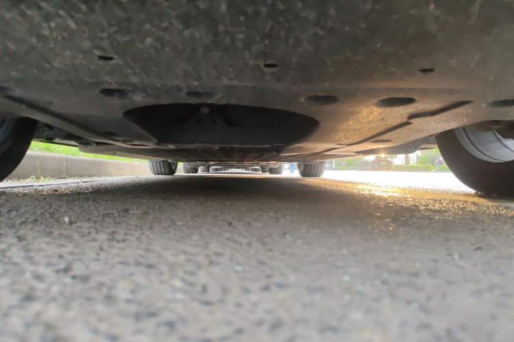 Used XPeng X9 2026 Model—Range-Extended Version 1602 Max Chassis Front