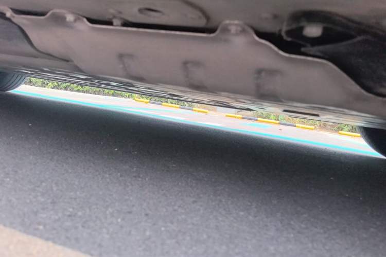 Used XPeng X9 2026 Model—Range-Extended Version 1602 Ultra Chassis Rear Left