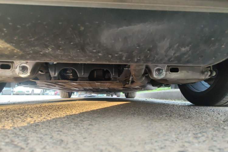Used XPeng X9 2026 Model—Range-Extended Version 1602 Max Chassis Rear