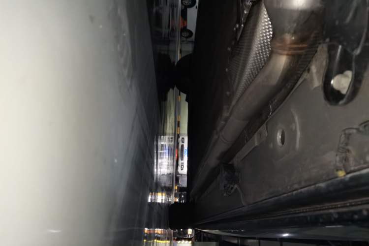 Used XPeng X9 2026 Model—Range-Extended Version 1602 Max Chassis Rear Right