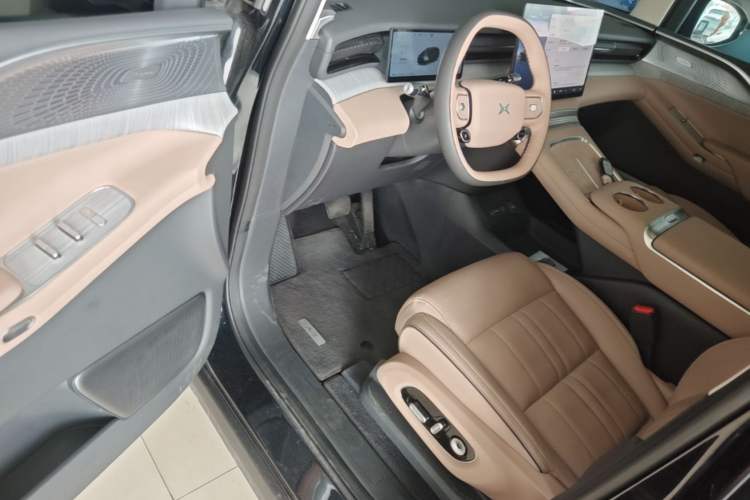 Used XPeng X9 2026 Model—Range-Extended Version 1602 Ultra Driver Seat