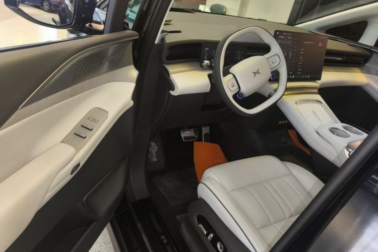 Used XPeng X9 2026 Model—Range-Extended Version 1602 Ultra Driver Seat
