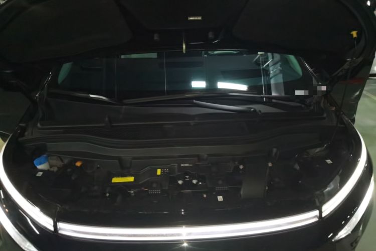 Used XPeng X9 2026 Model—Range-Extended Version 1602 Max Engine Bay