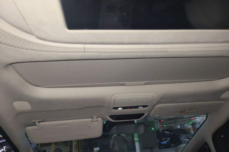Used XPeng X9 2026 Model—Range-Extended Version 1602 Ultra Headliner