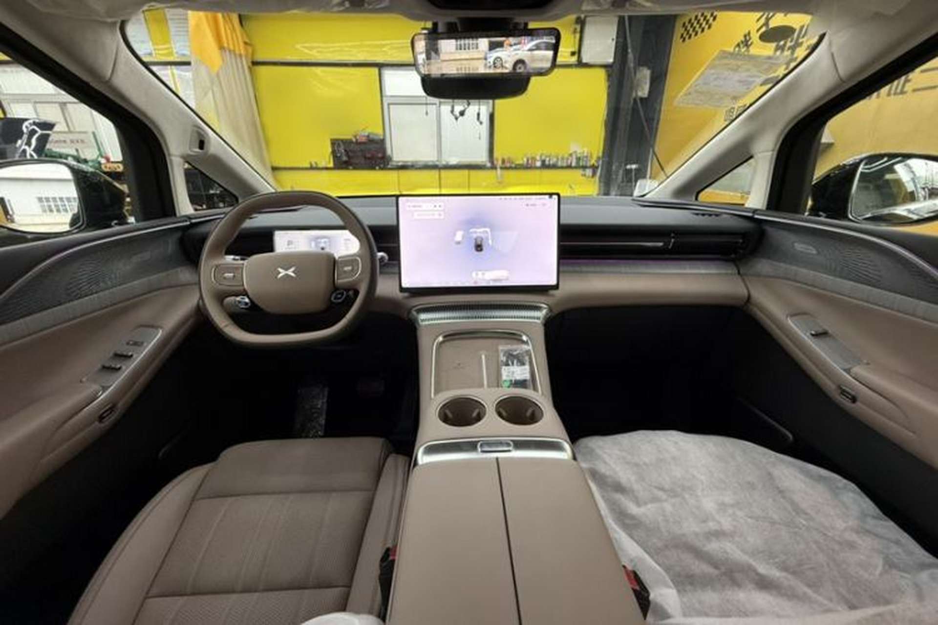 Used XPeng X9 2026 Model—Range-Extended Version 1602 Ultra Interior 1